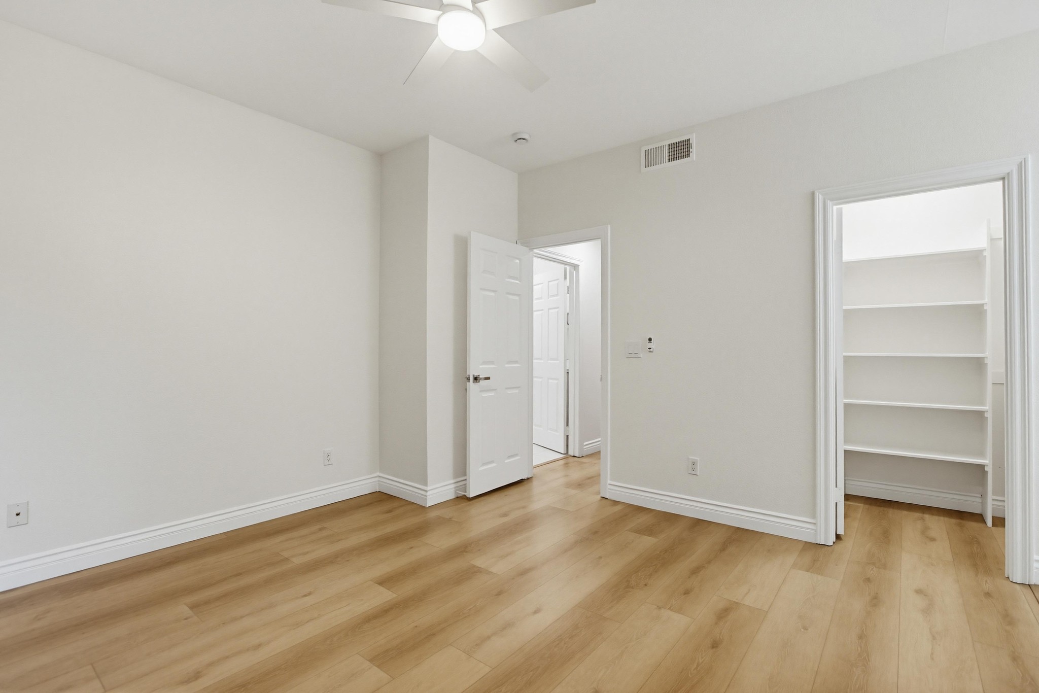 Virtual tour photo 45 of 80 for 2078 San Diego Ave