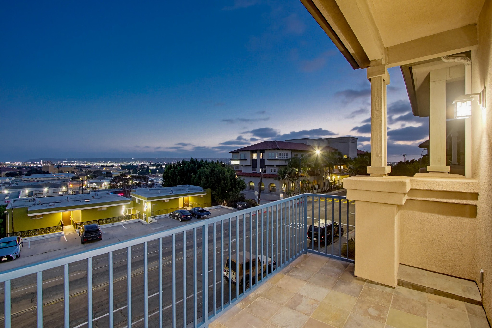 Virtual tour photo 52 of 80 for 2078 San Diego Ave