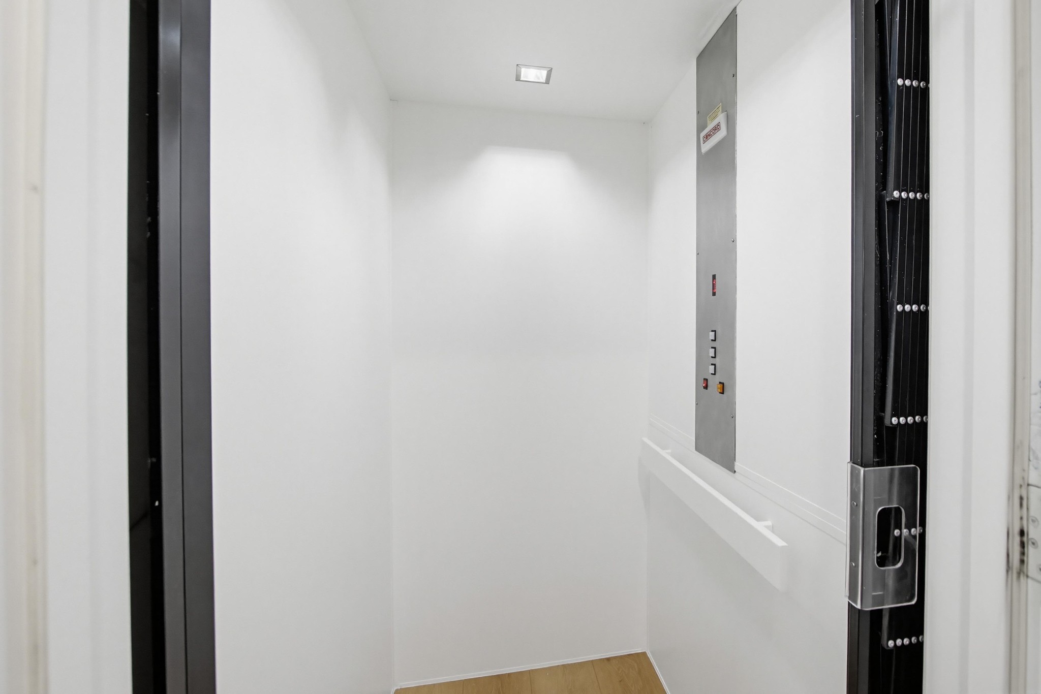 Virtual tour photo 71 of 80 for 2078 San Diego Ave