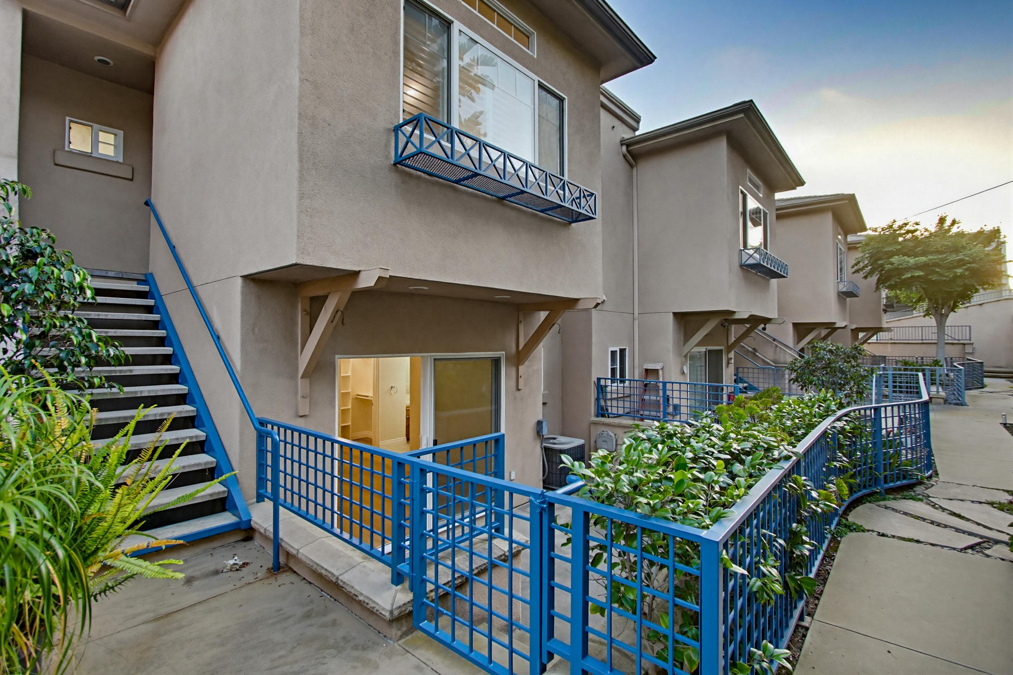 Virtual tour photo 80 of 80 for 2078 San Diego Ave