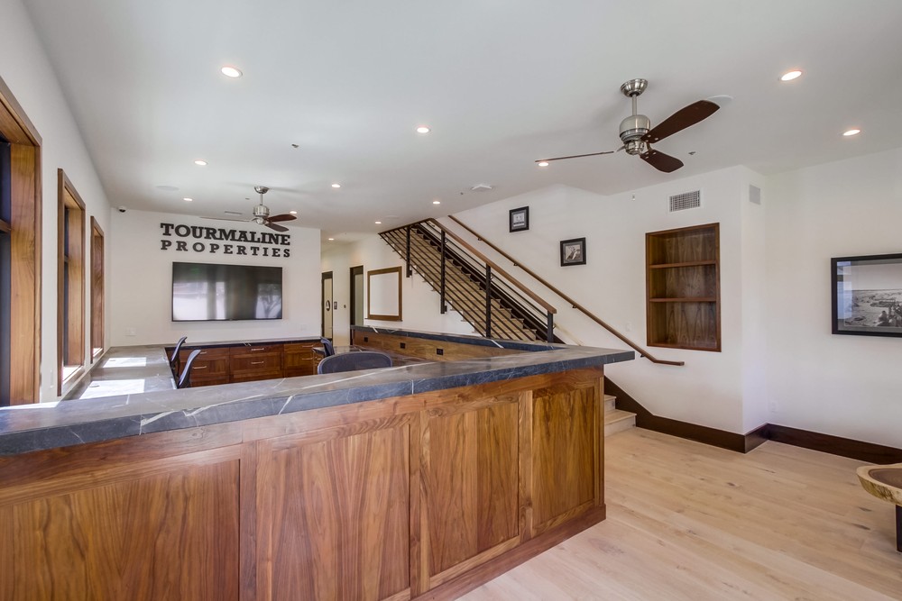 Virtual tour photo 6 of 38 for 2079 Garnet Ave