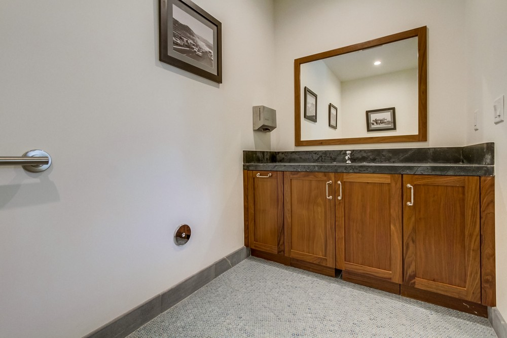 Virtual tour photo 12 of 38 for 2079 Garnet Ave
