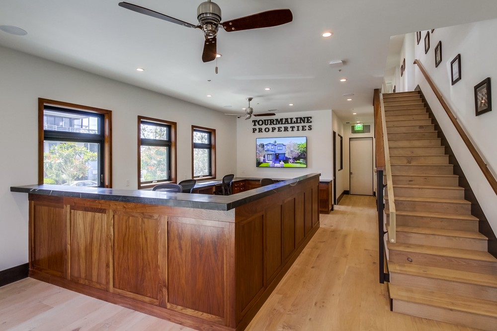 Virtual tour photo 13 of 38 for 2079 Garnet Ave