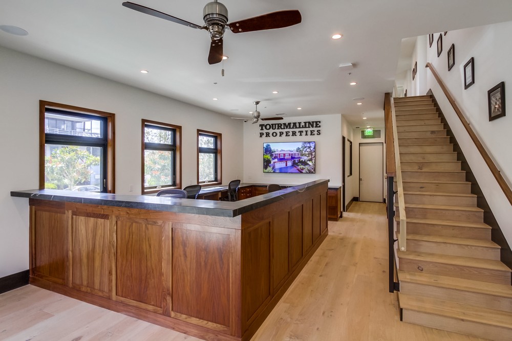 Virtual tour photo 15 of 38 for 2079 Garnet Ave