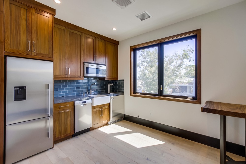 Virtual tour photo 24 of 38 for 2079 Garnet Ave