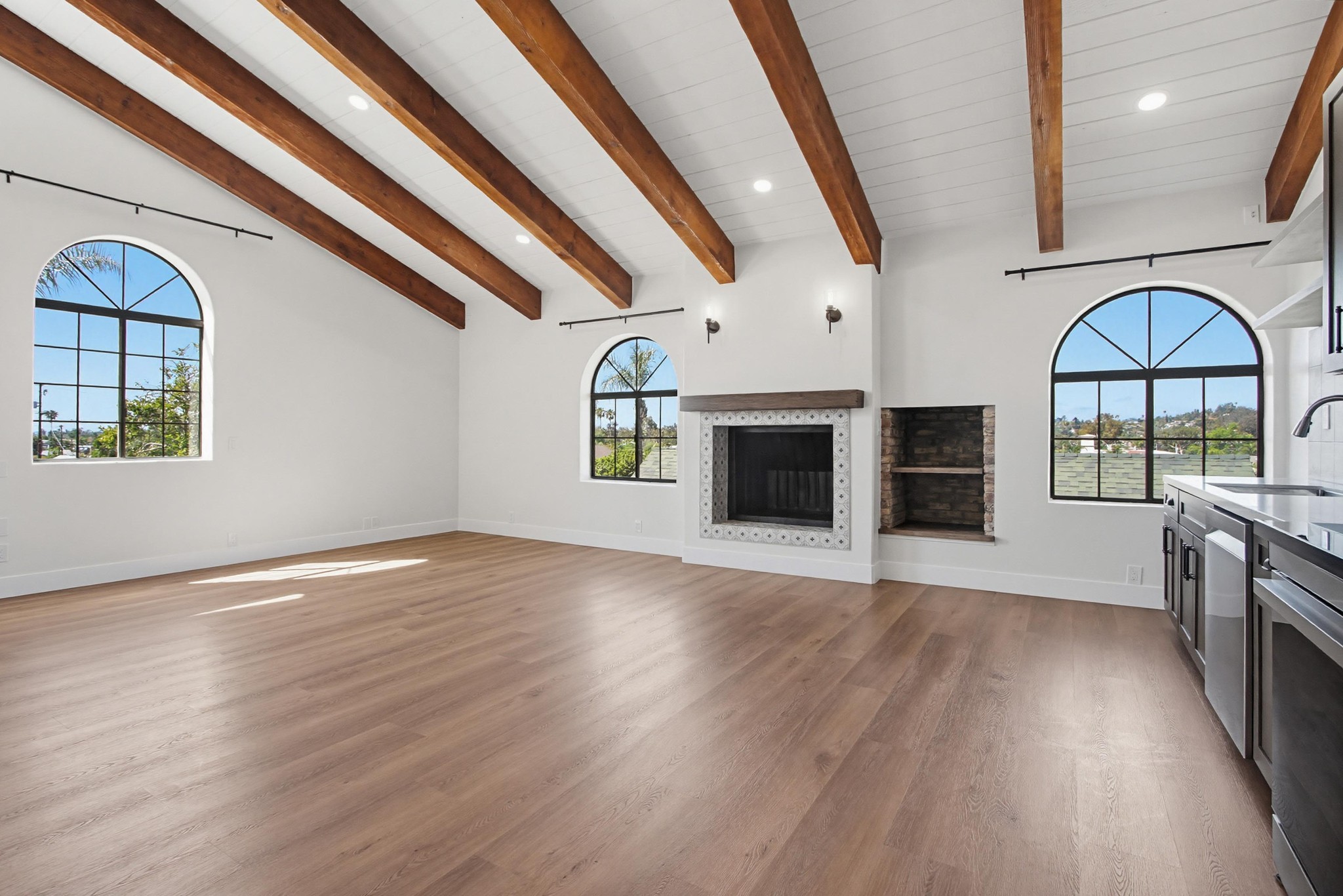 Virtual tour photo 10 of 47 for 208 W 9th Ave