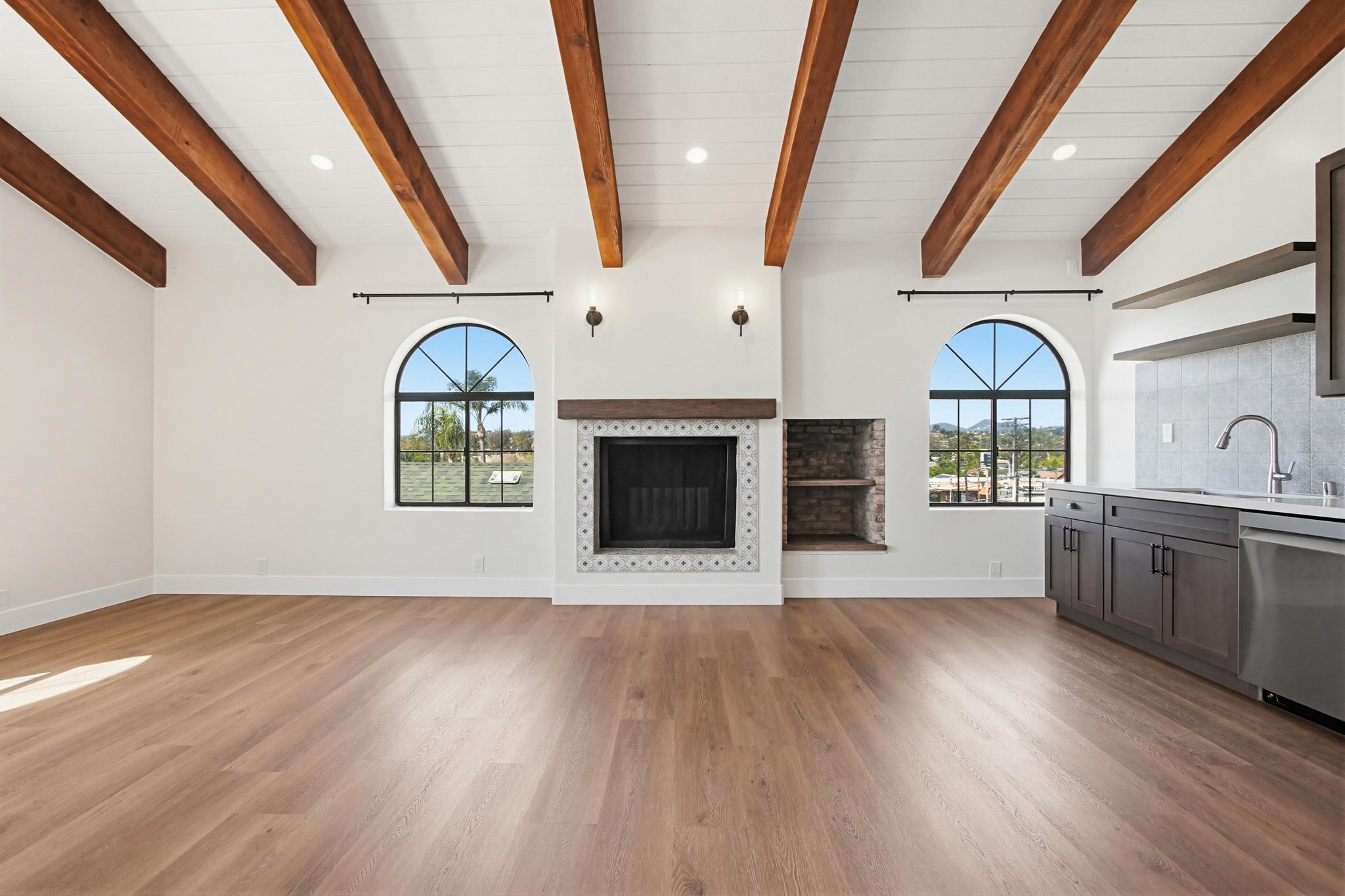 Virtual tour photo 15 of 47 for 208 W 9th Ave