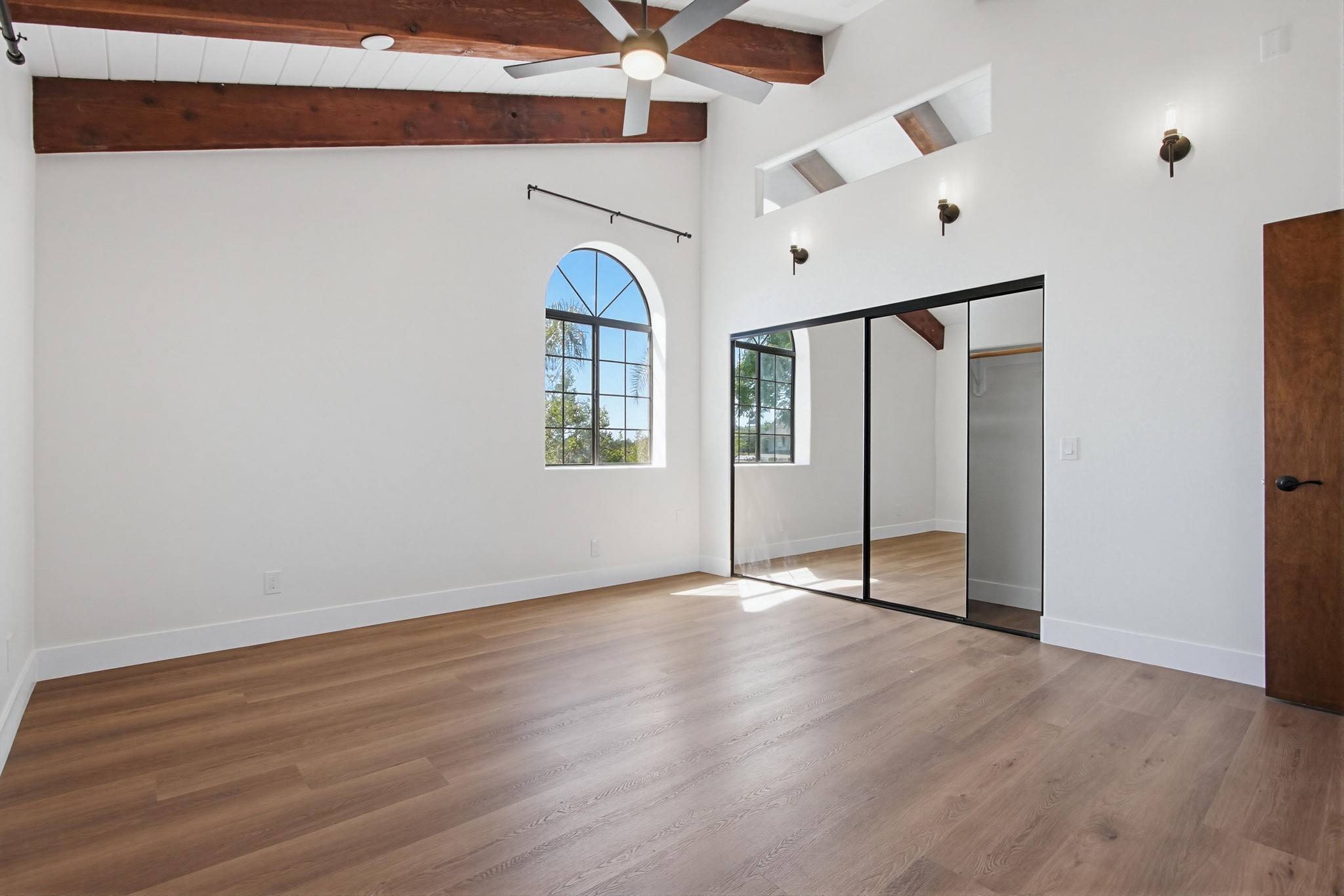 Virtual tour photo 22 of 47 for 208 W 9th Ave