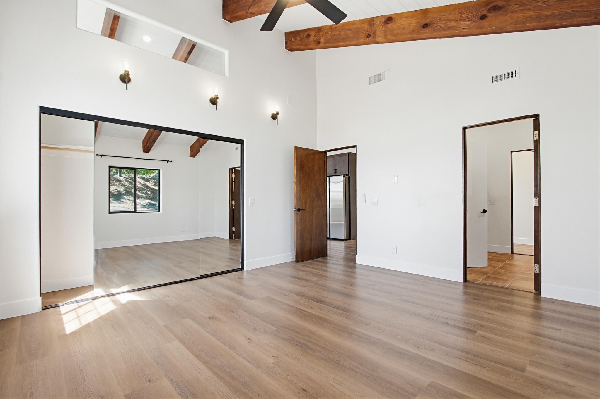 Virtual tour photo 23 of 47 for 208 W 9th Ave
