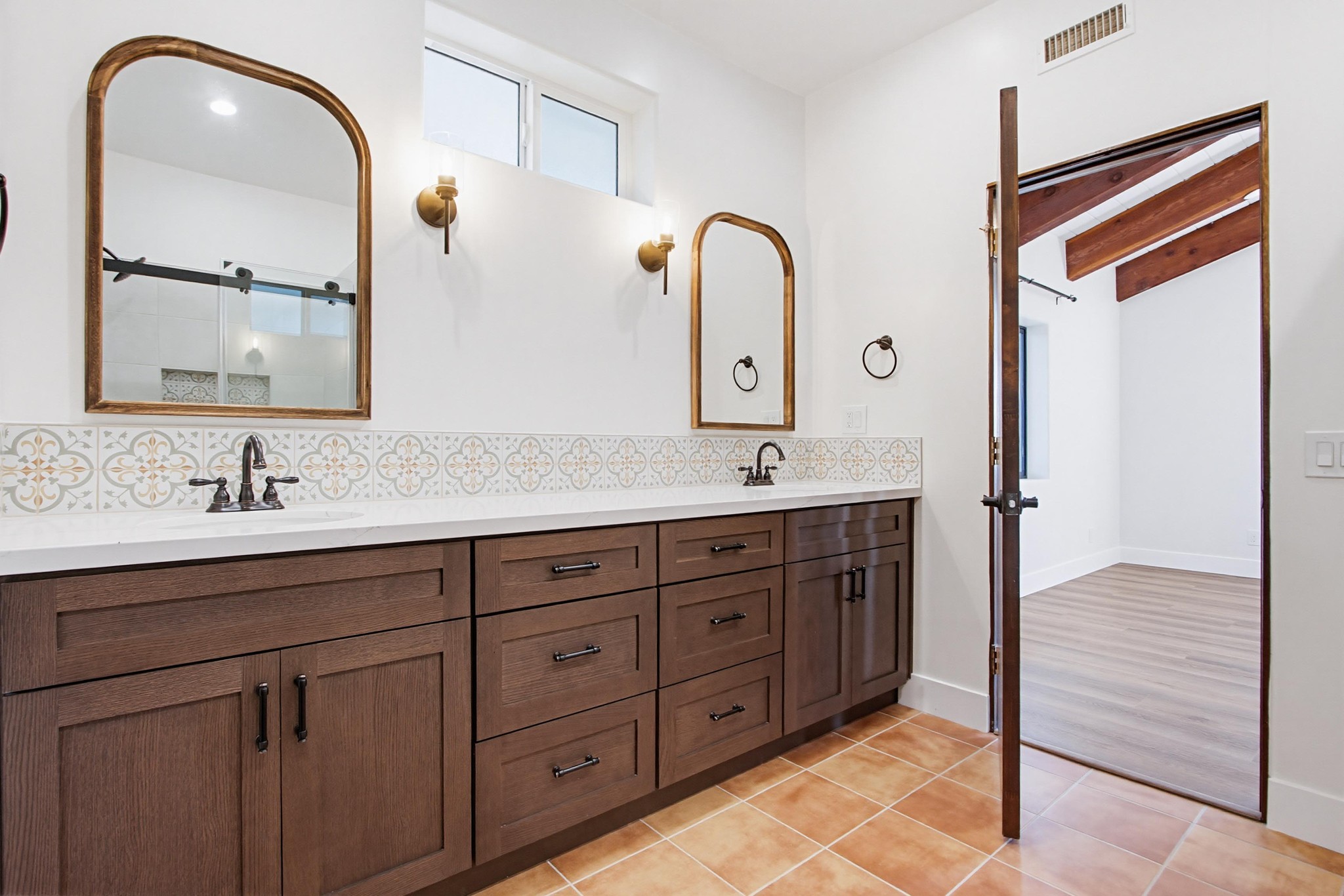 Virtual tour photo 26 of 47 for 208 W 9th Ave