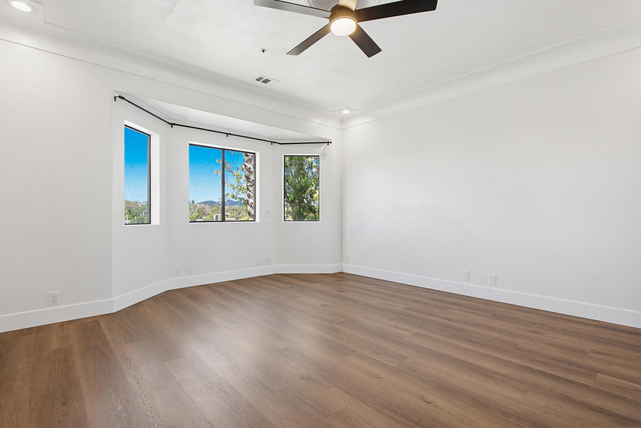 Virtual tour photo 35 of 47 for 208 W 9th Ave