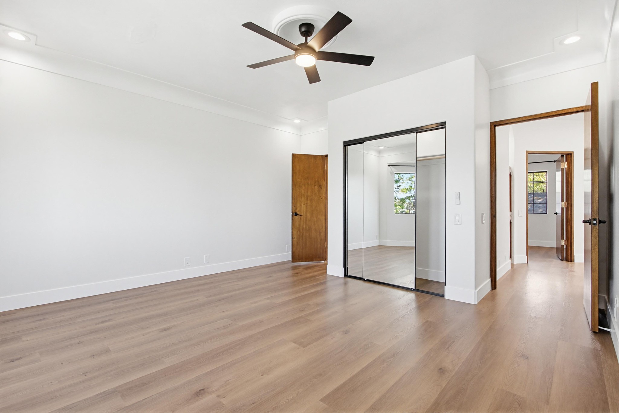 Virtual tour photo 36 of 47 for 208 W 9th Ave