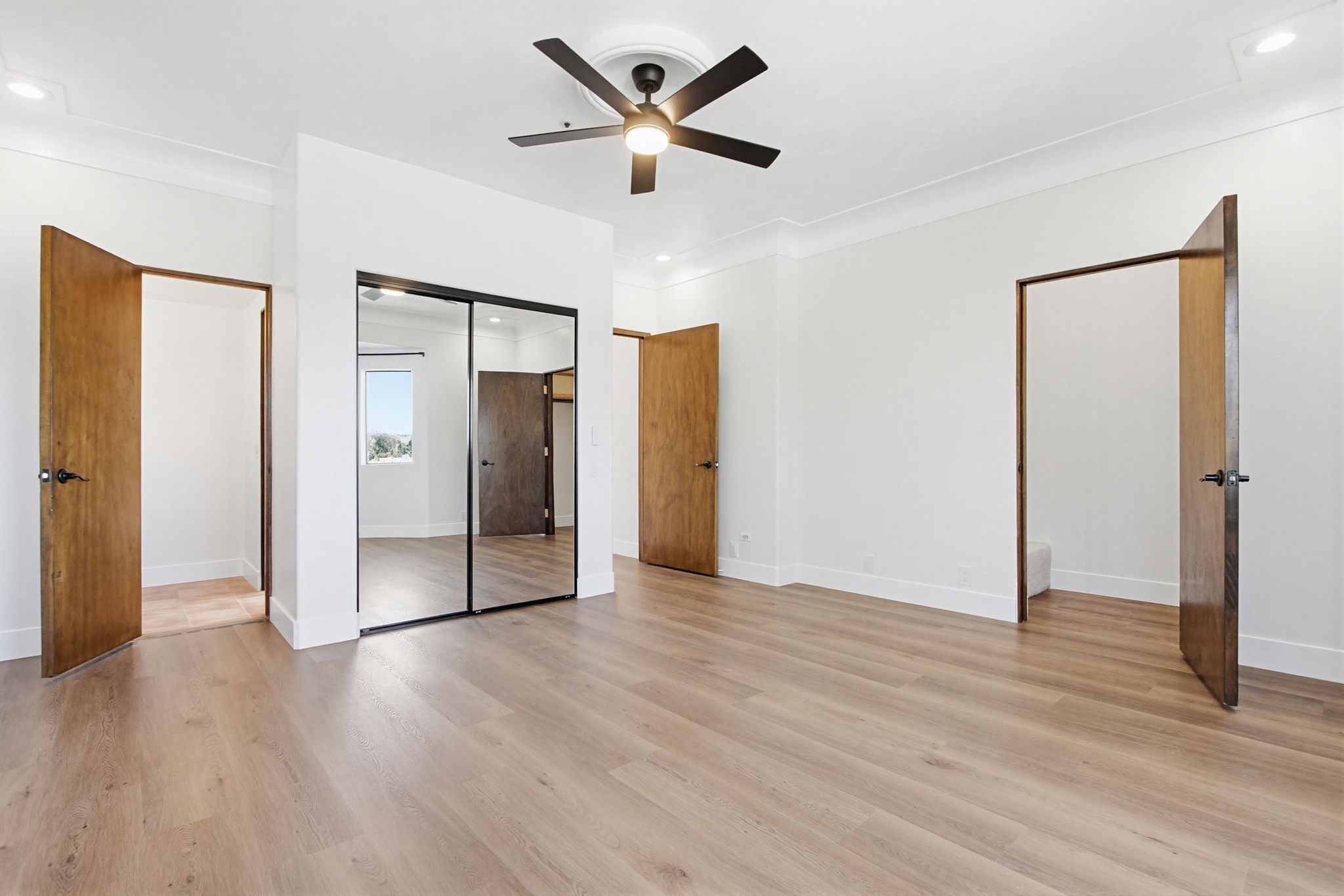 Virtual tour photo 37 of 47 for 208 W 9th Ave