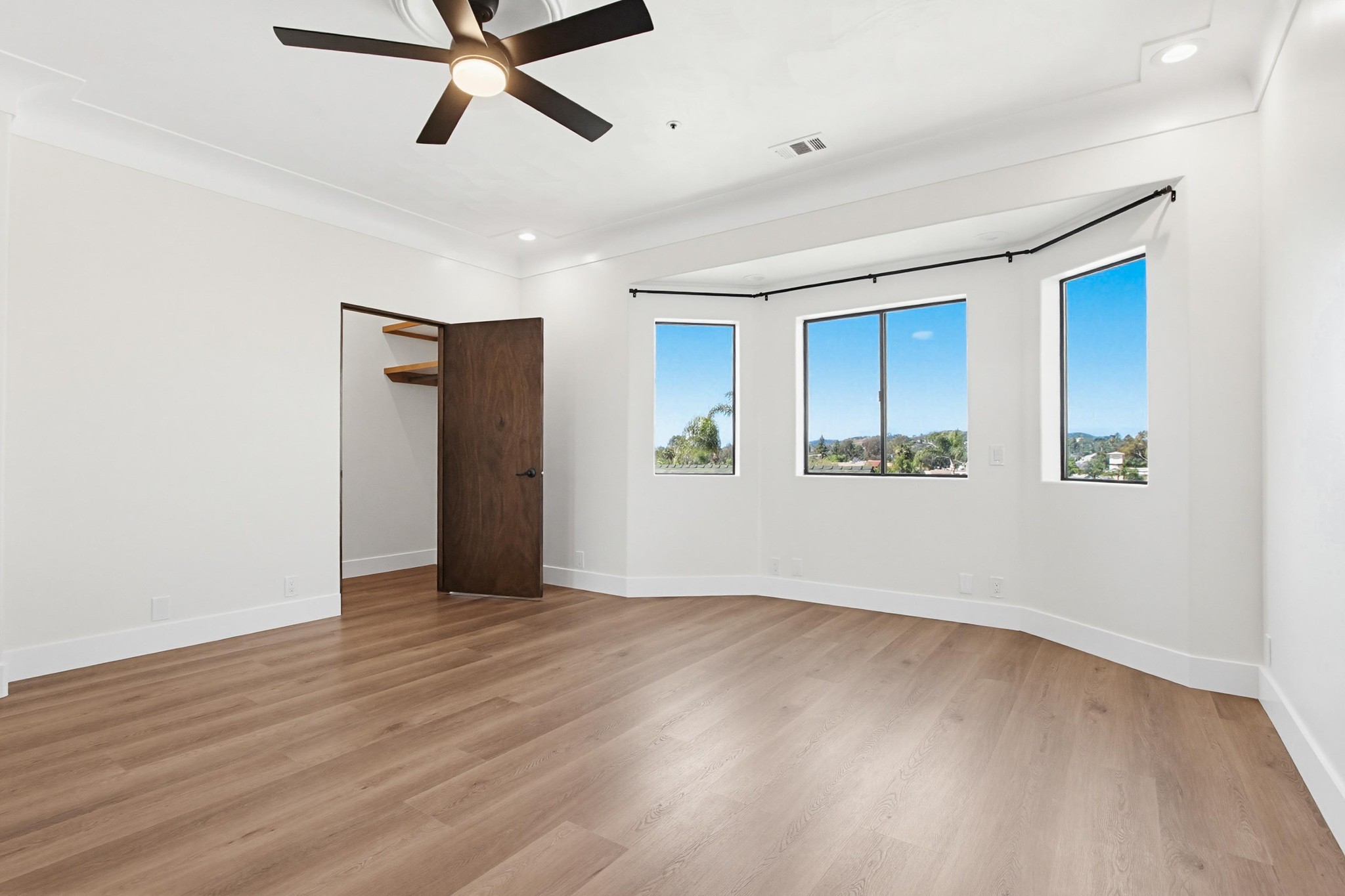 Virtual tour photo 38 of 47 for 208 W 9th Ave