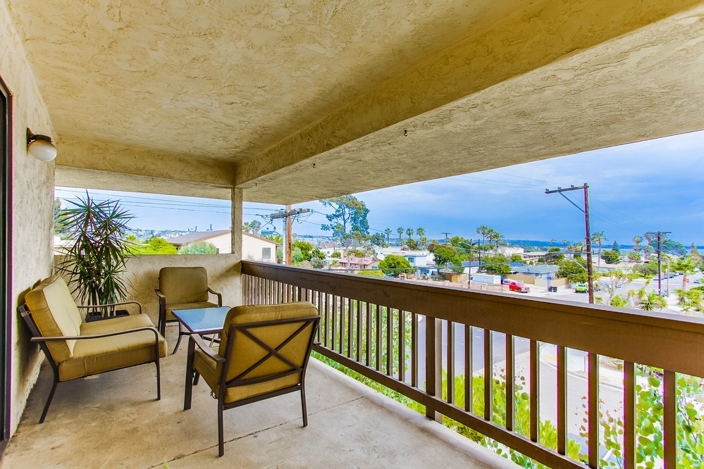 Virtual tour photo 30 of 42 for 2080 Hornblend Street #1