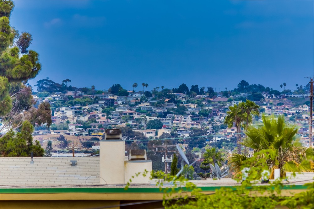 Virtual tour photo 34 of 42 for 2080 Hornblend Street #1