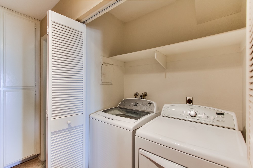 Virtual tour photo 36 of 42 for 2080 Hornblend Street #1