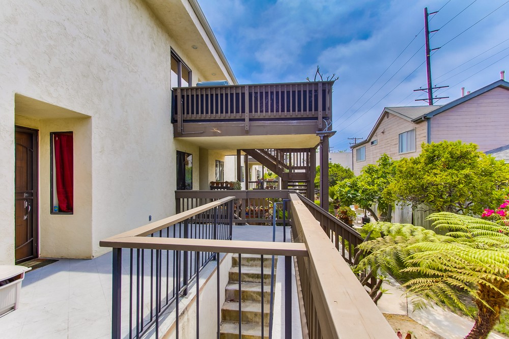Virtual tour photo 39 of 42 for 2080 Hornblend Street #1
