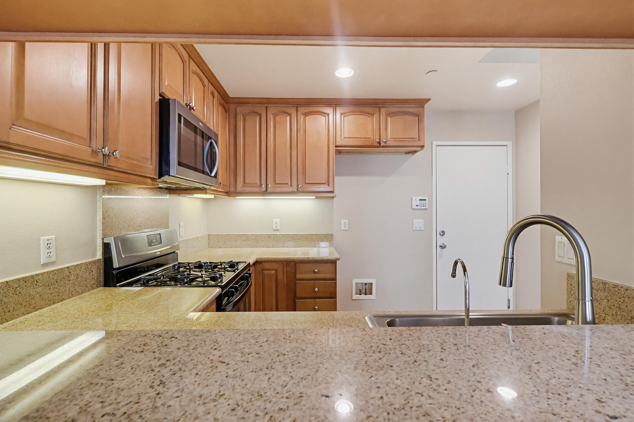 Virtual tour photo 26 of 73 for 20809 Seine Ave UNIT 4