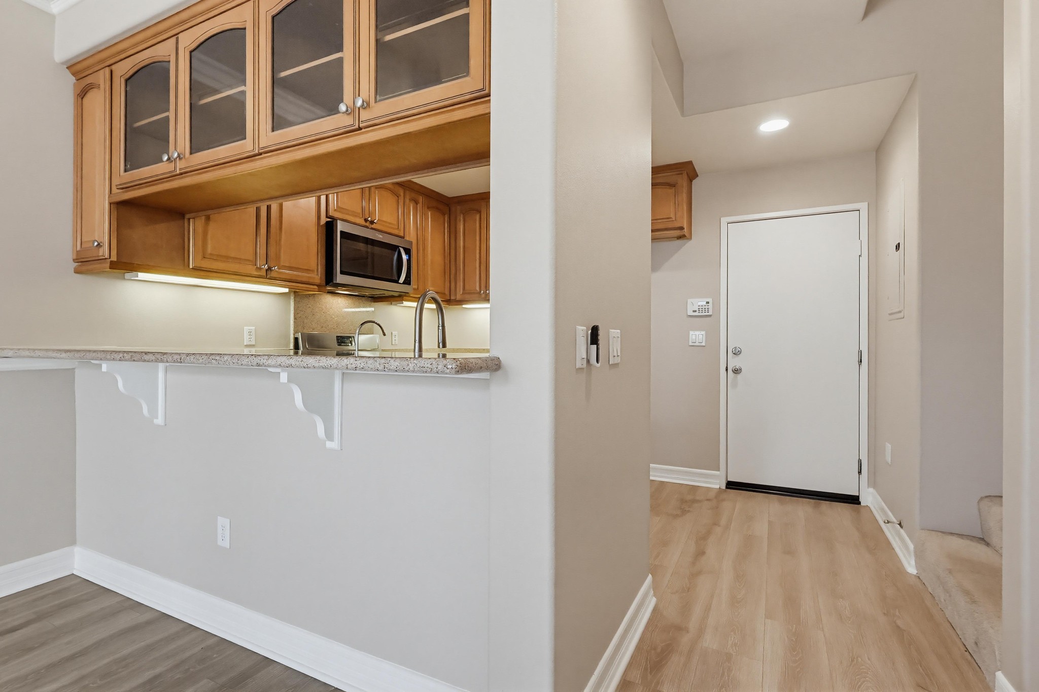 Virtual tour photo 27 of 73 for 20809 Seine Ave UNIT 4