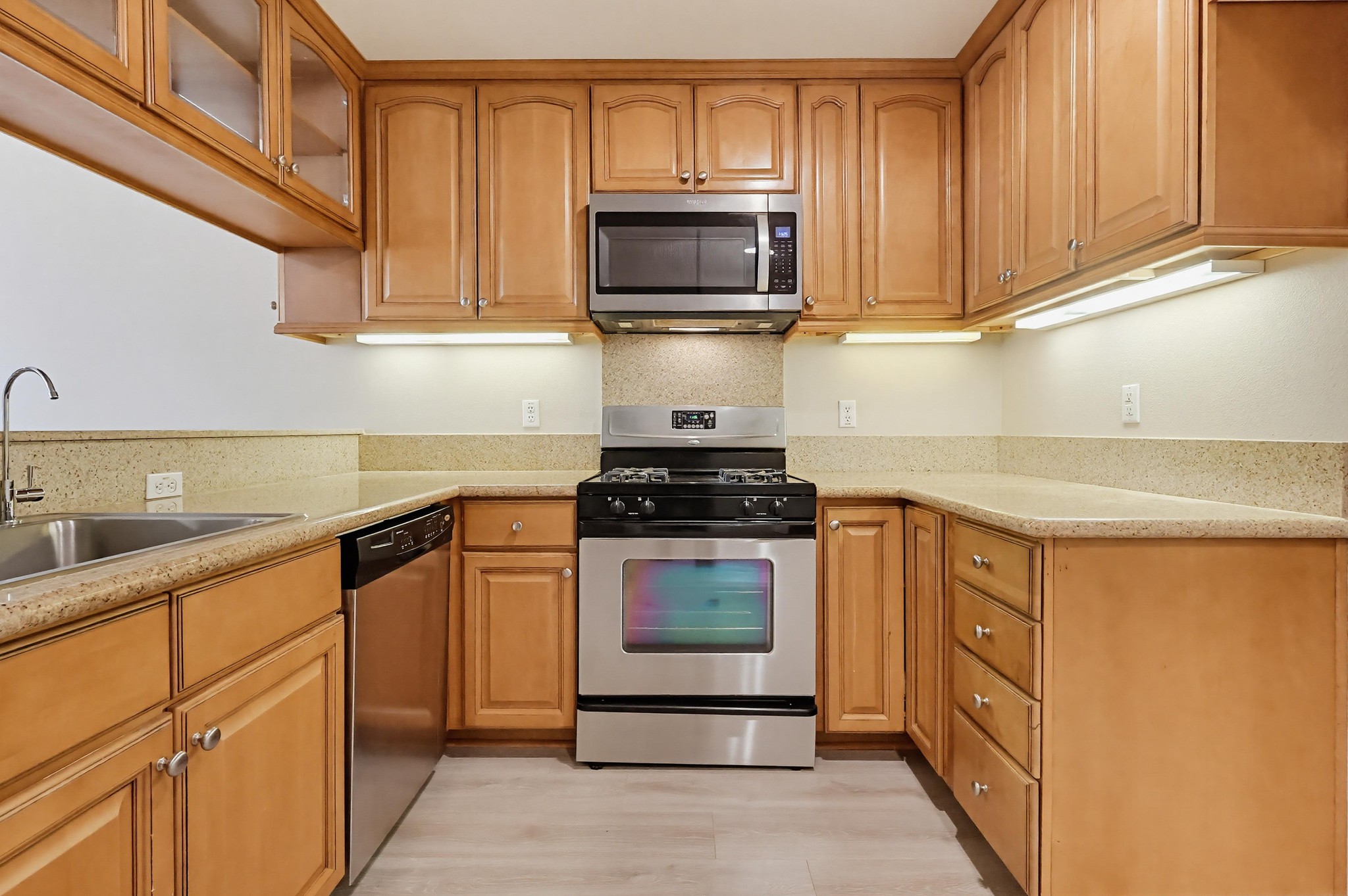Virtual tour photo 30 of 73 for 20809 Seine Ave UNIT 4