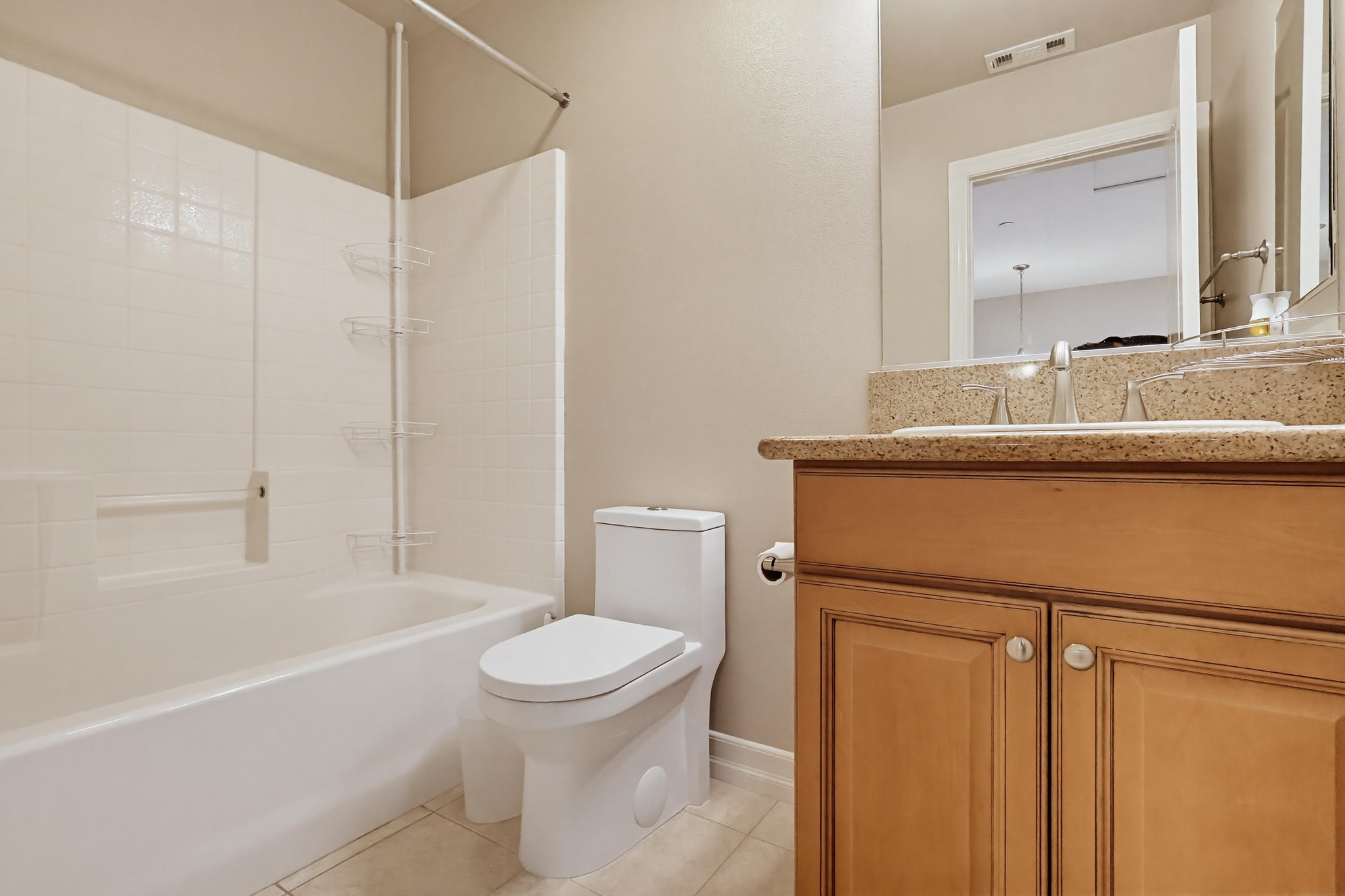 Virtual tour photo 40 of 73 for 20809 Seine Ave UNIT 4