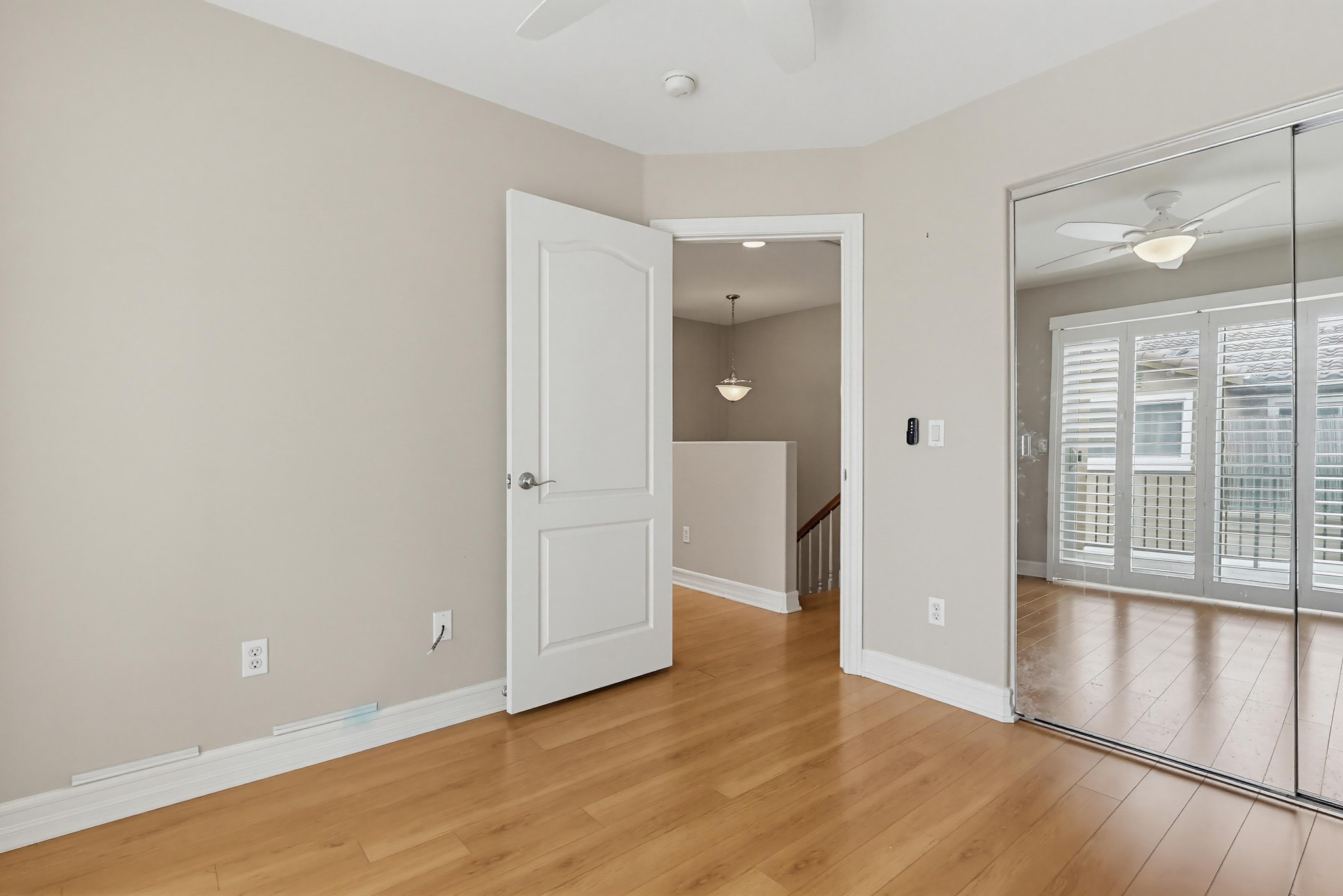 Virtual tour photo 43 of 73 for 20809 Seine Ave UNIT 4