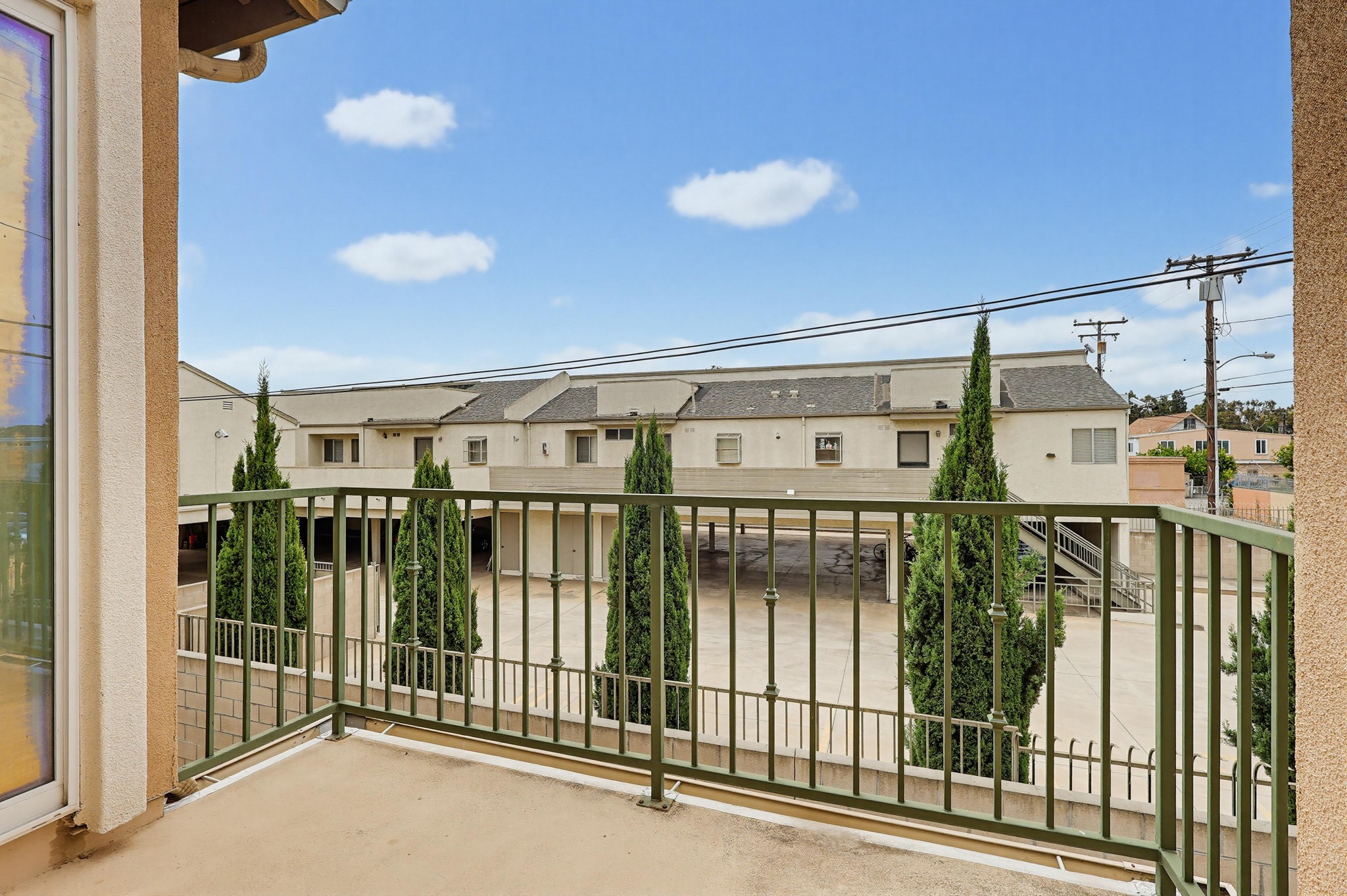 Virtual tour photo 55 of 73 for 20809 Seine Ave UNIT 4
