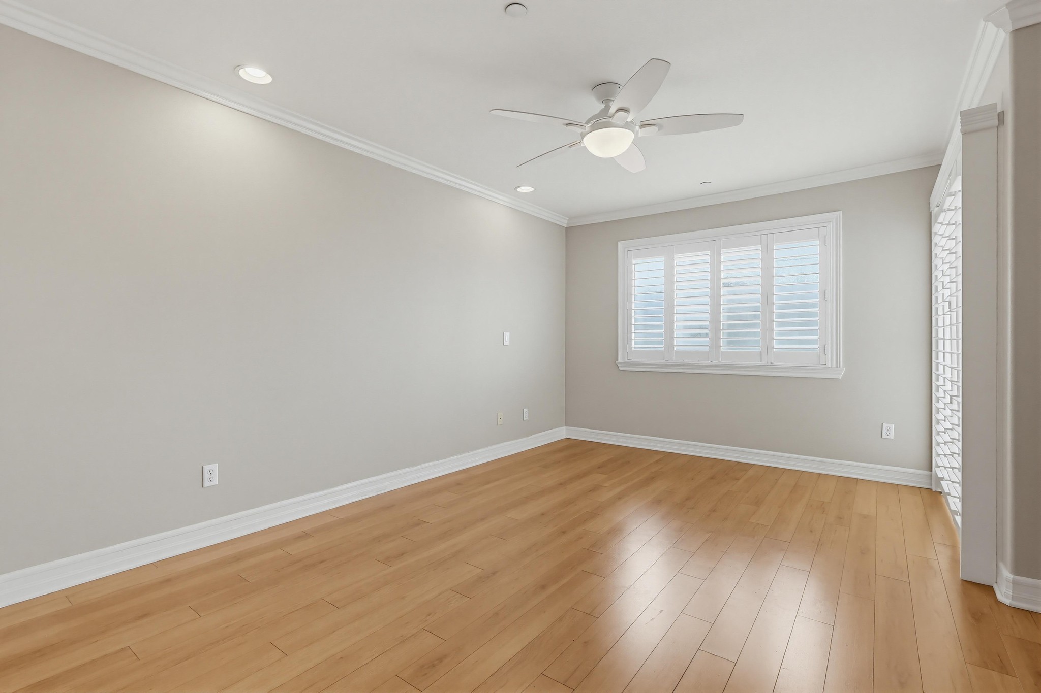 Virtual tour photo 57 of 73 for 20809 Seine Ave UNIT 4