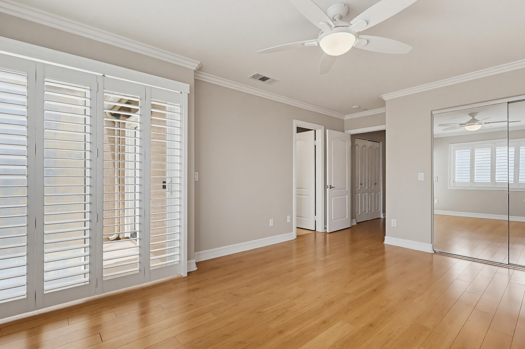 Virtual tour photo 59 of 73 for 20809 Seine Ave UNIT 4