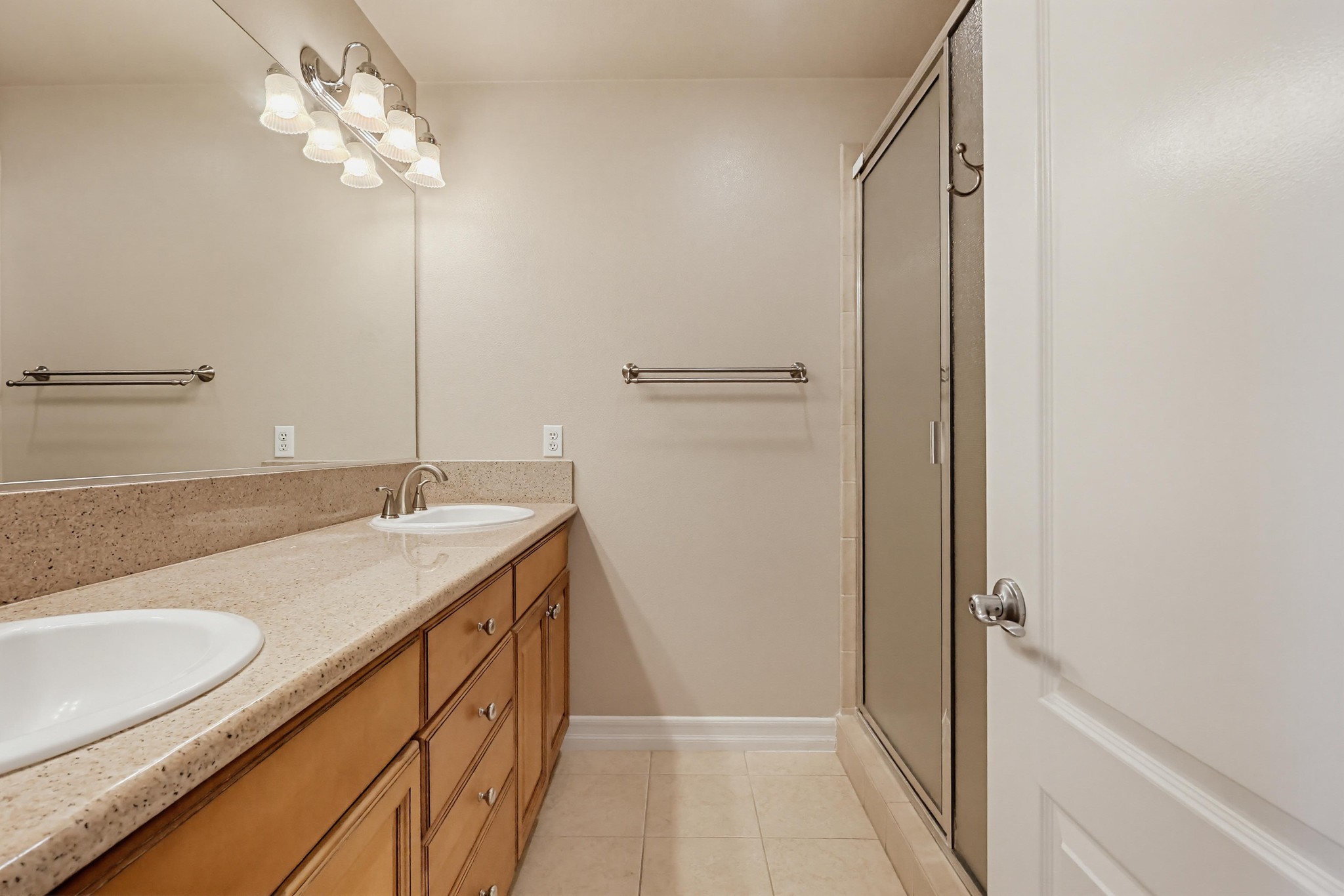 Virtual tour photo 63 of 73 for 20809 Seine Ave UNIT 4