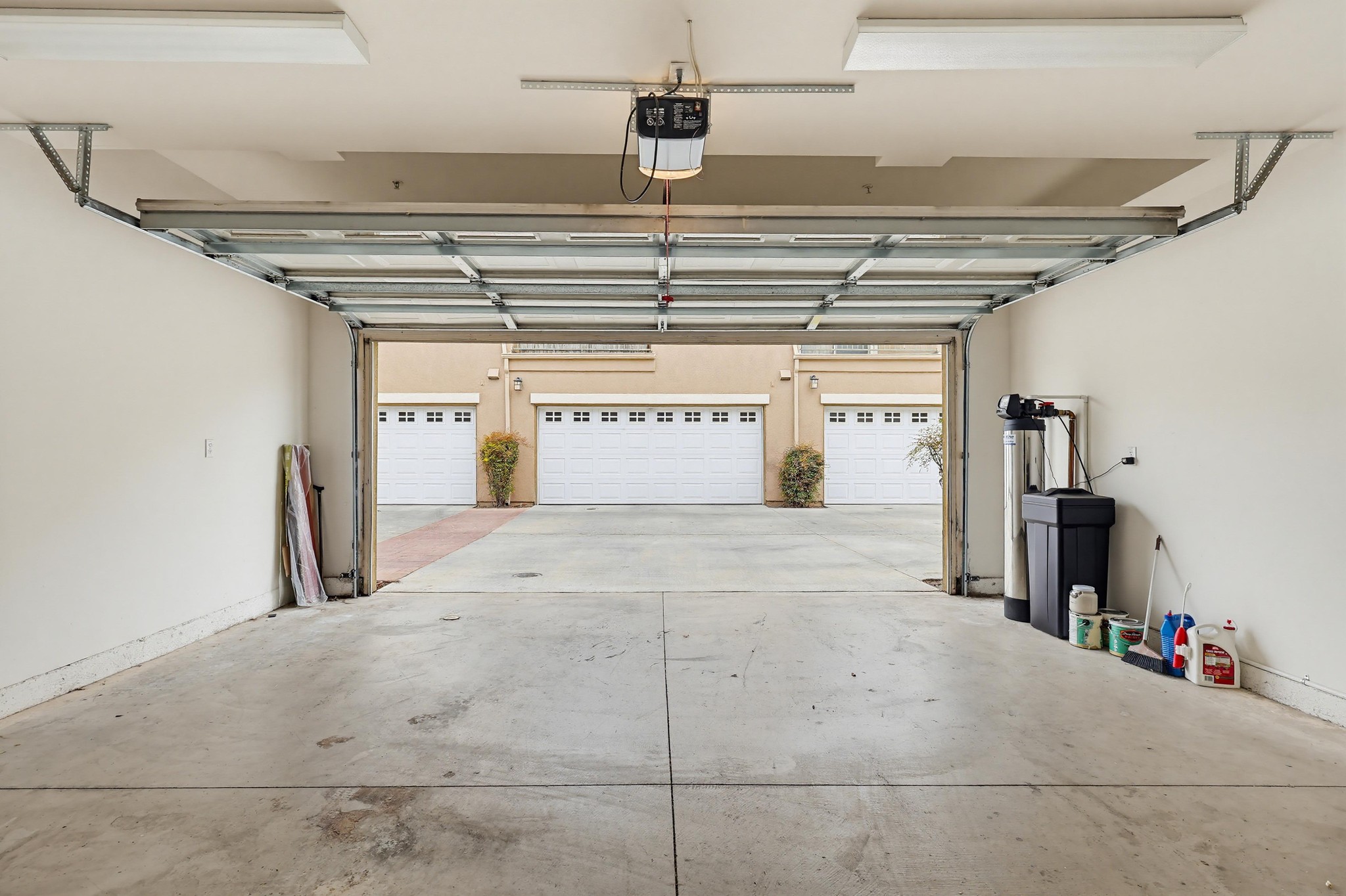 Virtual tour photo 68 of 73 for 20809 Seine Ave UNIT 4