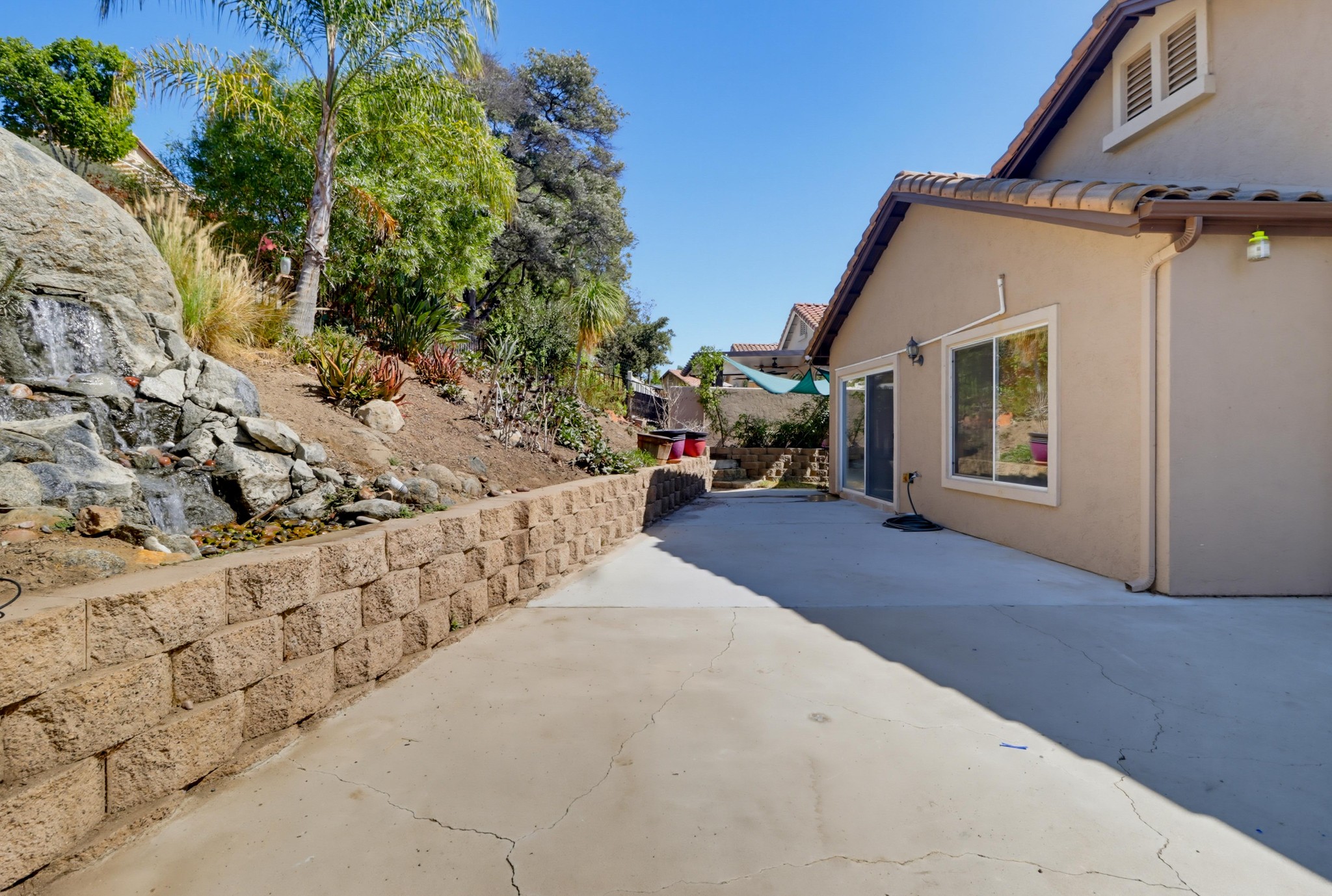 Virtual tour photo 35 of 39 for 2081 Larkspur Dr