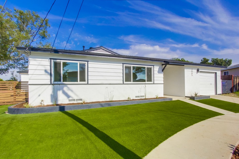 Virtual tour photo 5 of 47 for 2085 Laurinda Pl