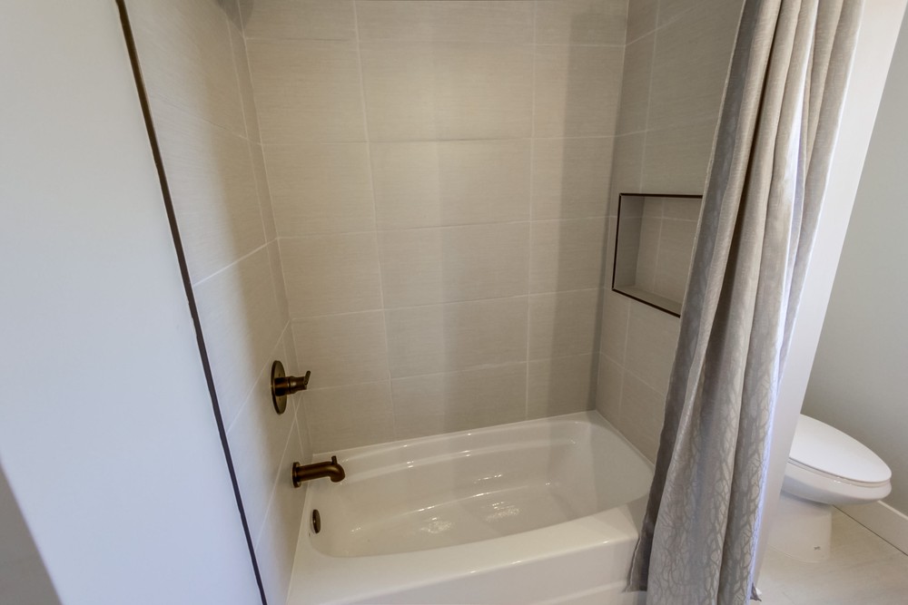 Virtual tour photo 36 of 47 for 2085 Laurinda Pl