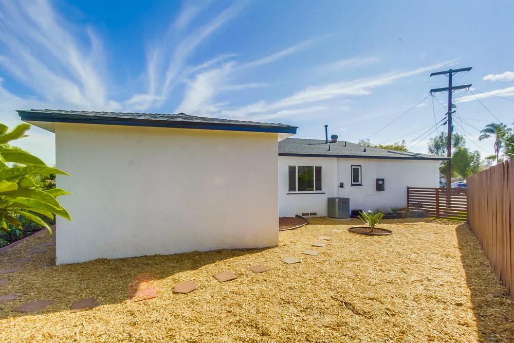 Virtual tour photo 46 of 47 for 2085 Laurinda Pl