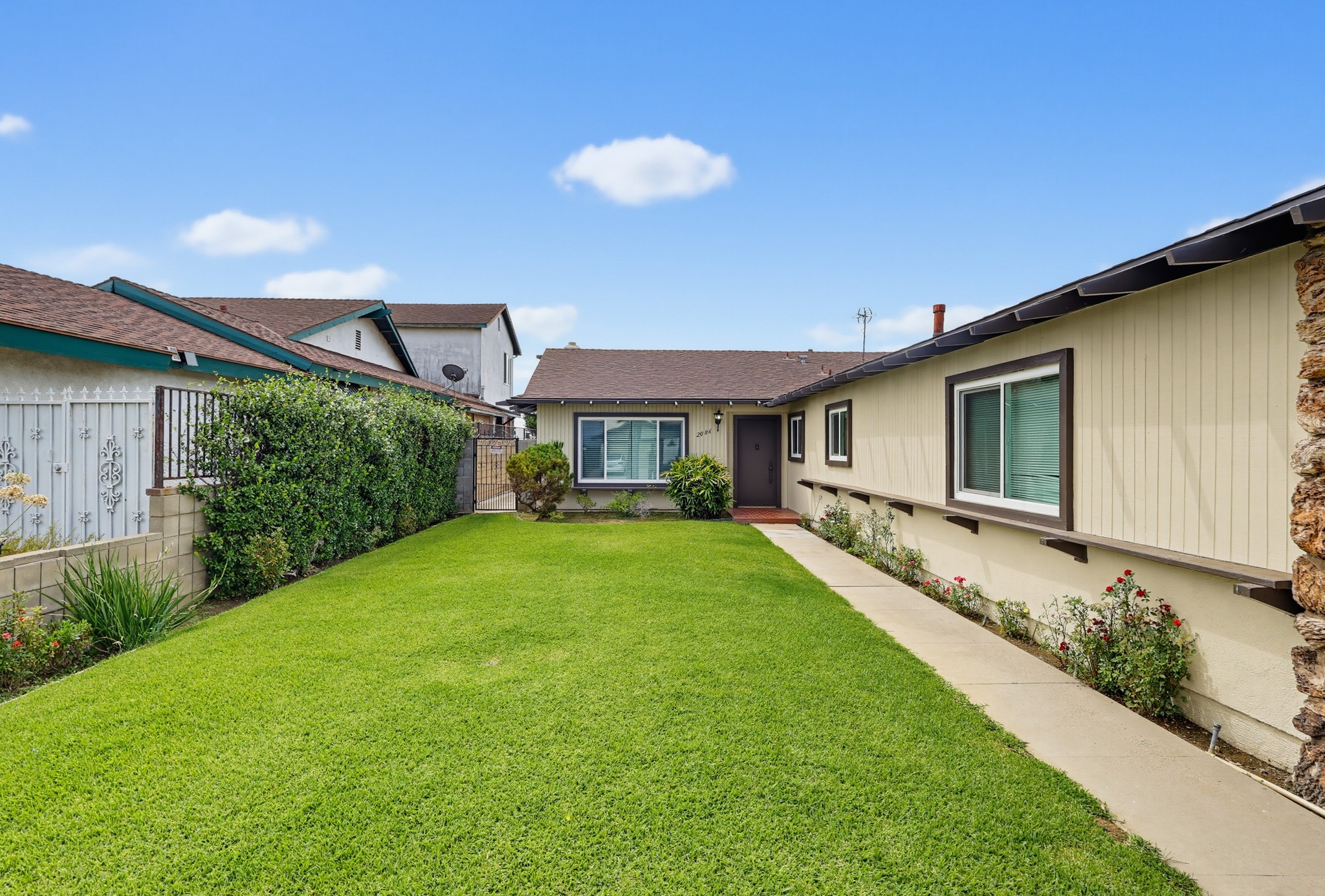 Virtual tour photo 7 of 88 for 2086 Arriba Dr