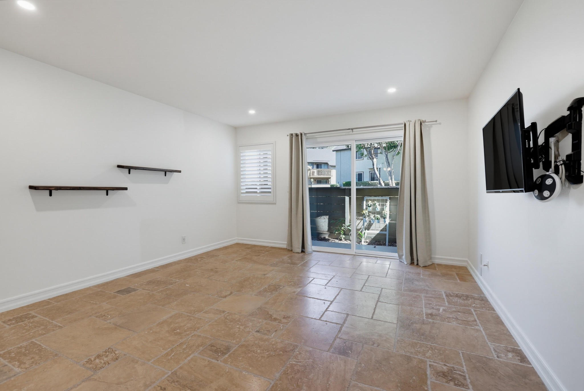 Virtual tour photo 10 of 49 for 20874 Serrano Creek Rd #64
