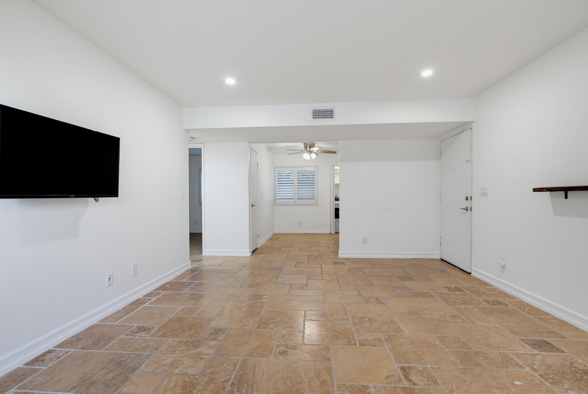Virtual tour photo 12 of 49 for 20874 Serrano Creek Rd #64