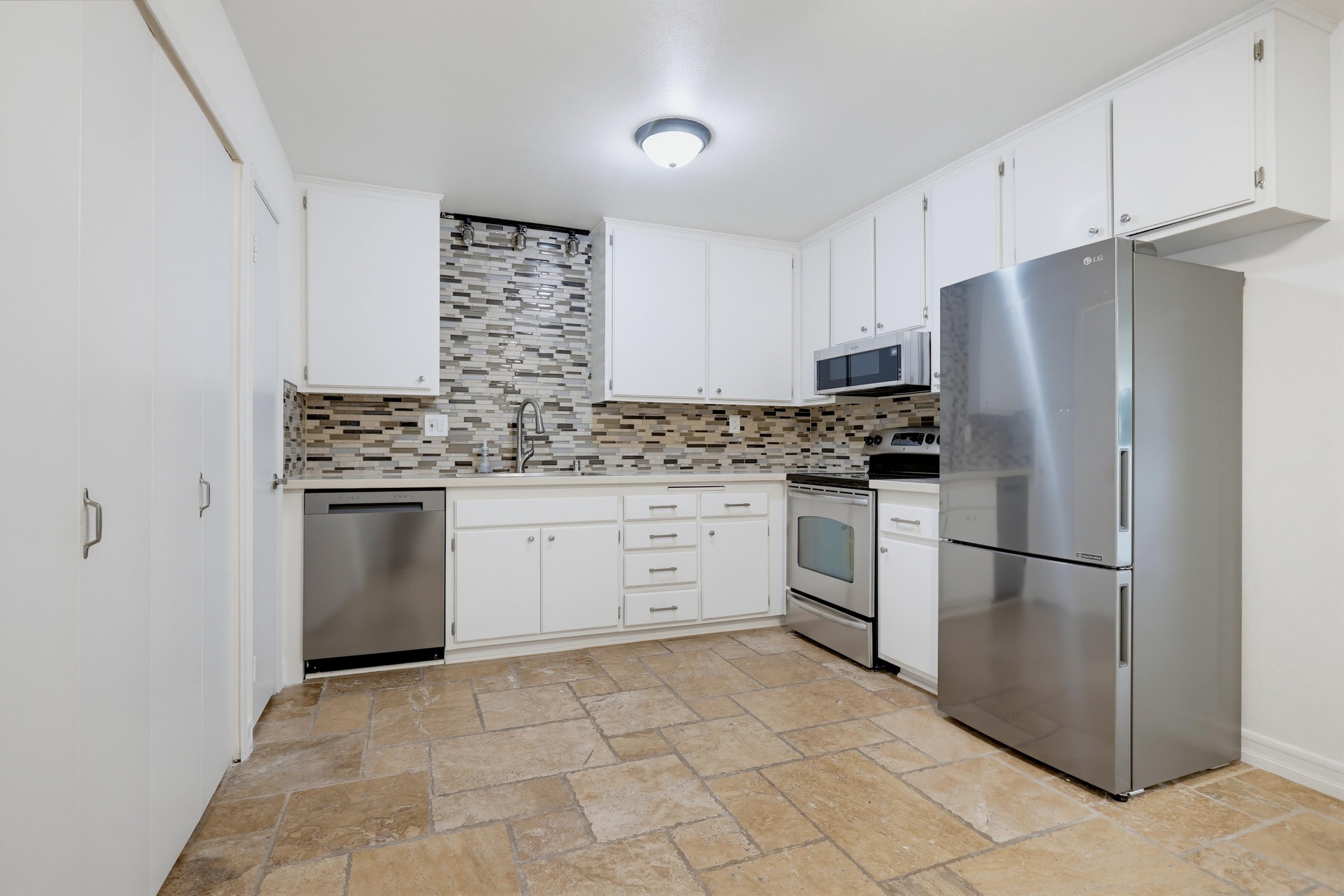 Virtual tour photo 20 of 49 for 20874 Serrano Creek Rd #64