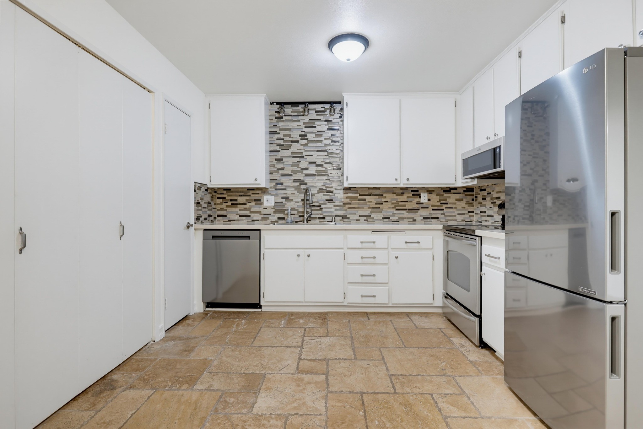 Virtual tour photo 19 of 49 for 20874 Serrano Creek Rd #64