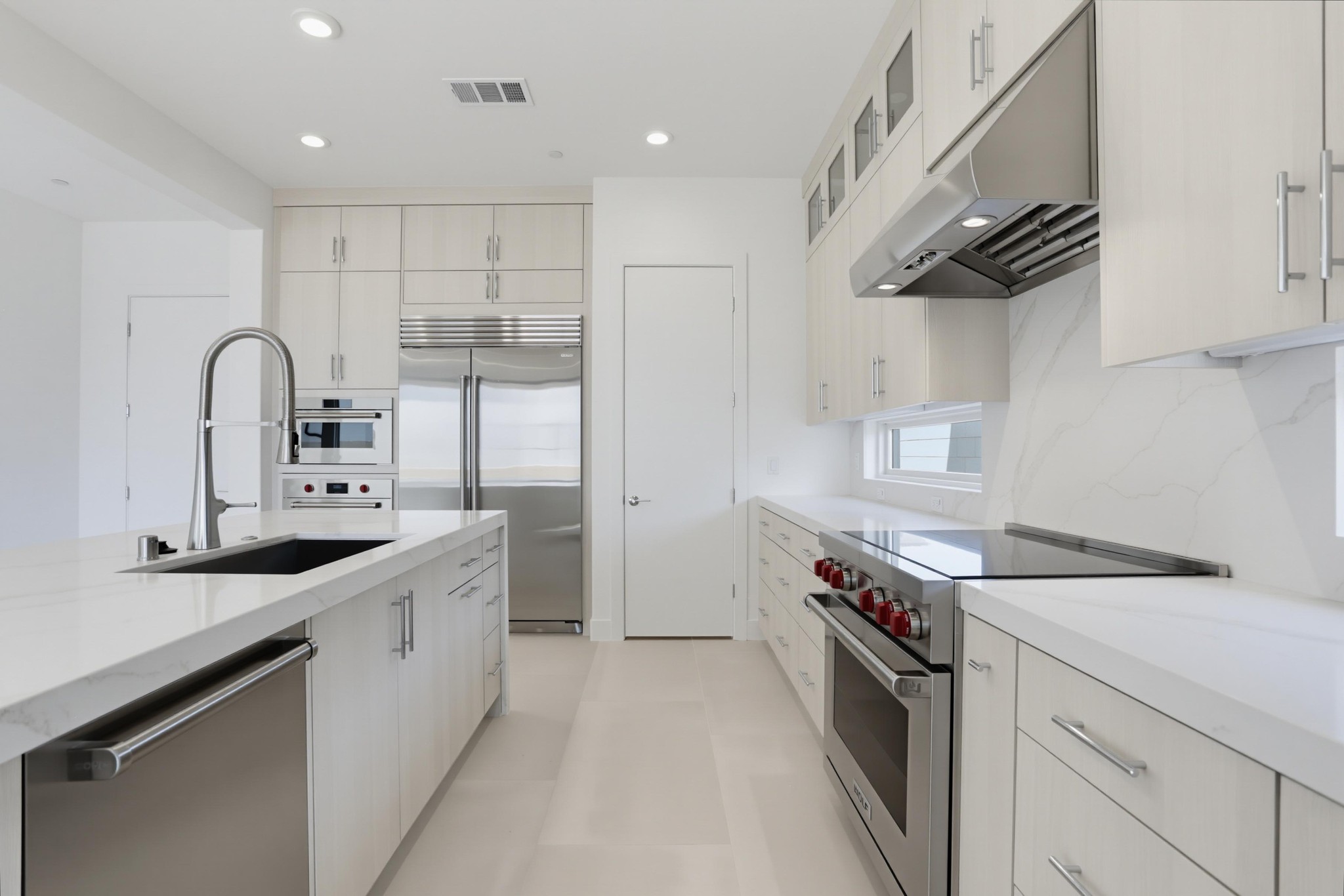 Virtual tour photo 13 of 66 for 2091 E Pearl St