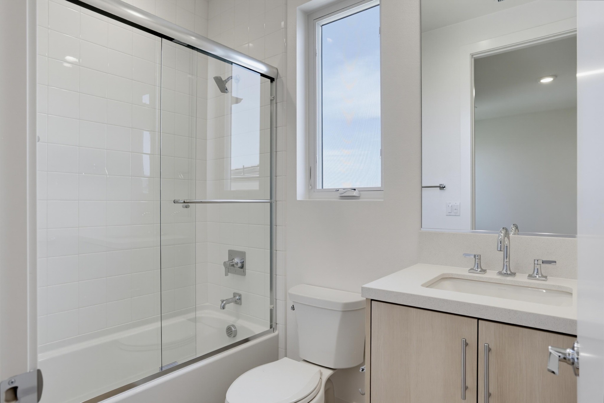 Virtual tour photo 32 of 66 for 2091 E Pearl St