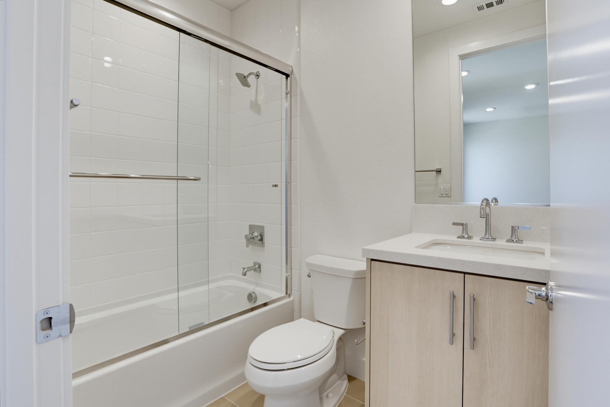Virtual tour photo 37 of 66 for 2091 E Pearl St