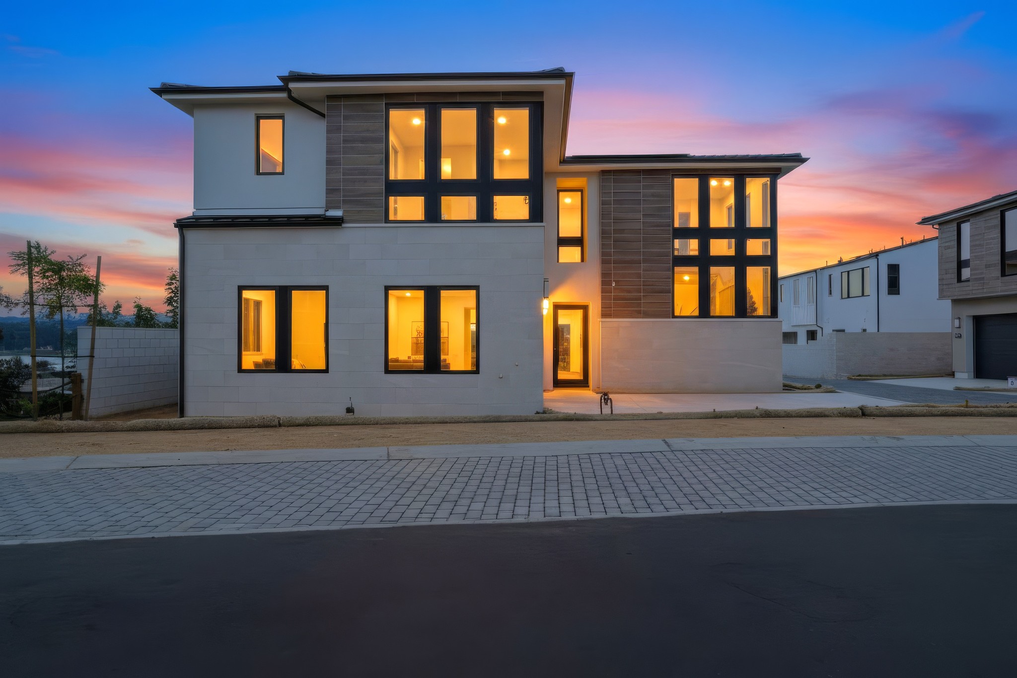 Virtual tour photo 55 of 66 for 2091 E Pearl St