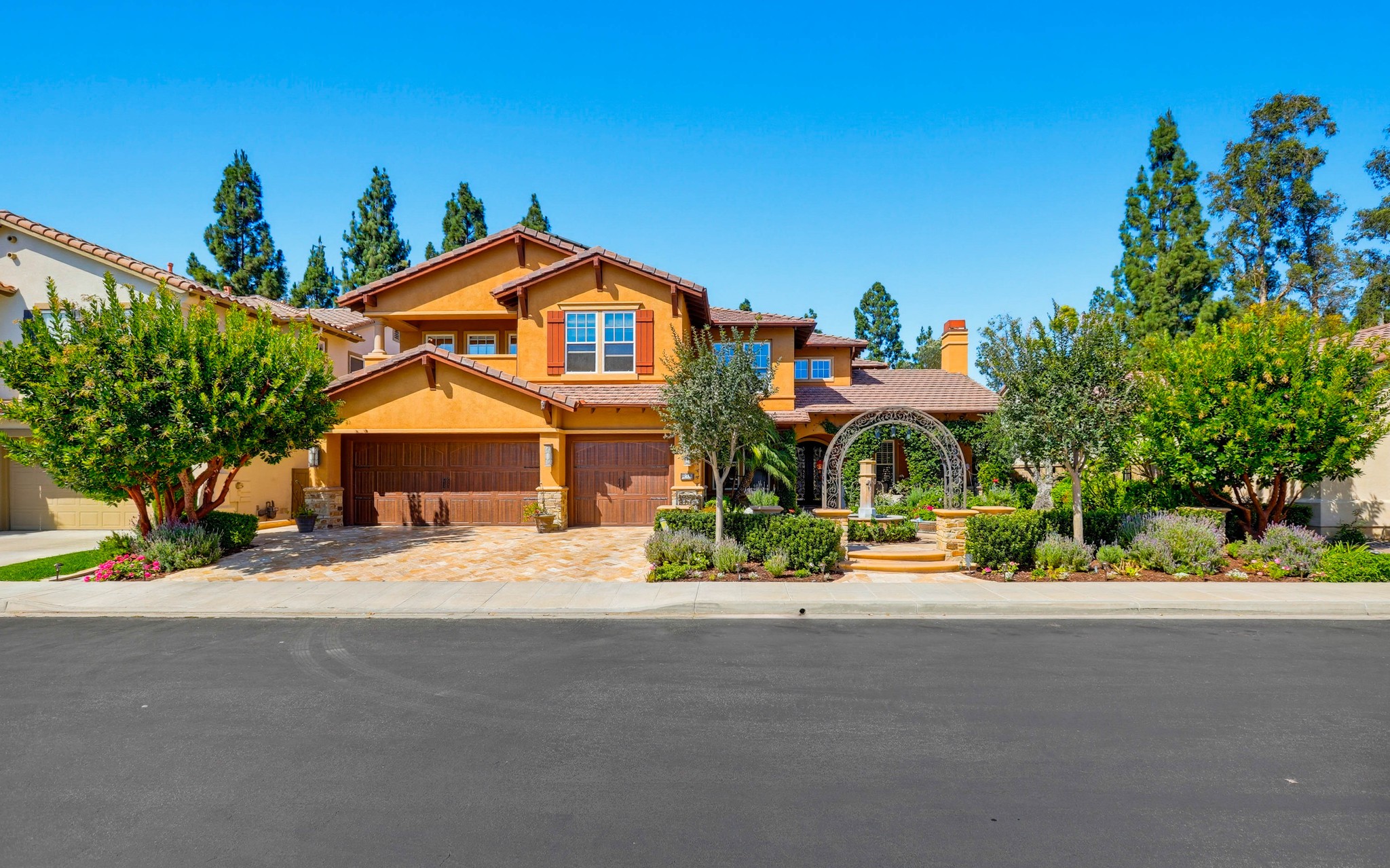 Virtual tour photo 1 of 46 for 21 Plumeria