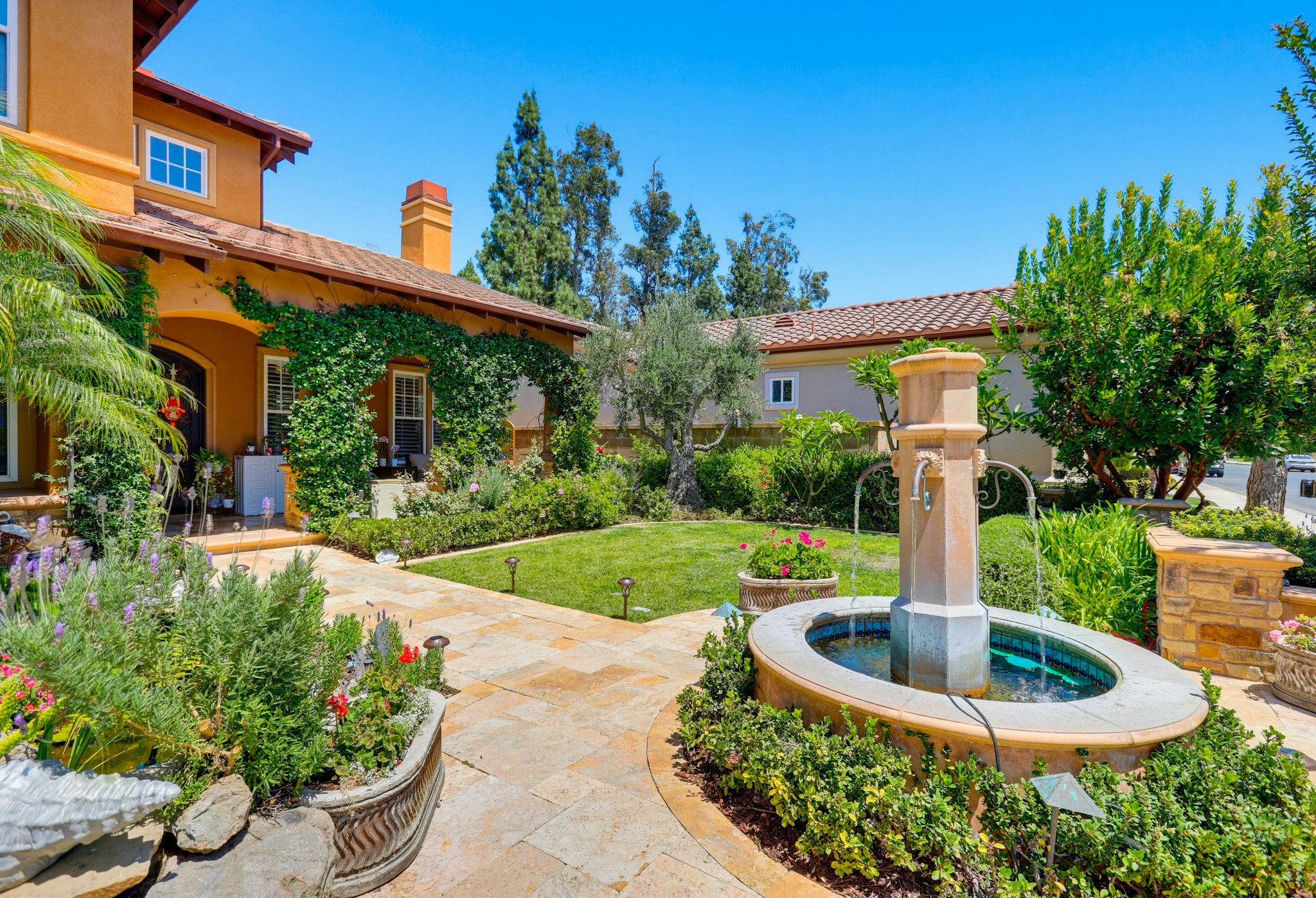 Virtual tour photo 5 of 46 for 21 Plumeria
