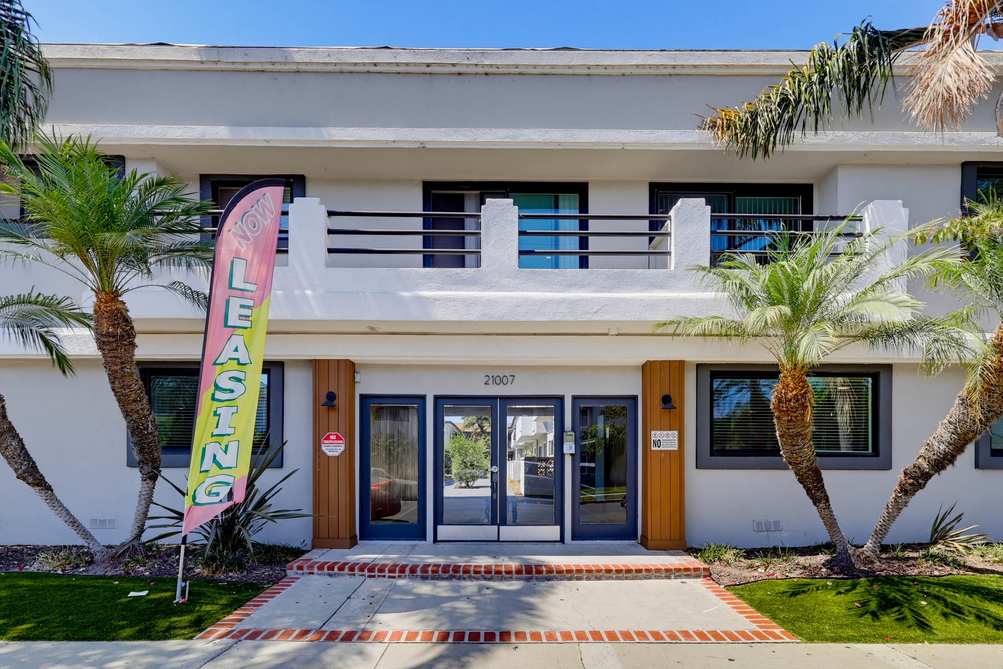 Virtual tour photo 7 of 60 for 21007 Victor St