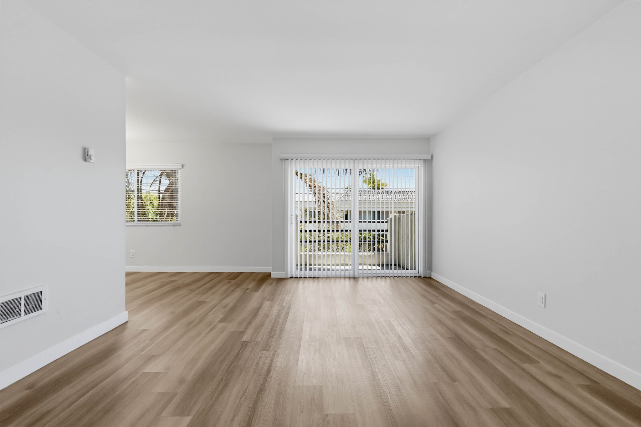 Virtual tour photo 15 of 60 for 21007 Victor St