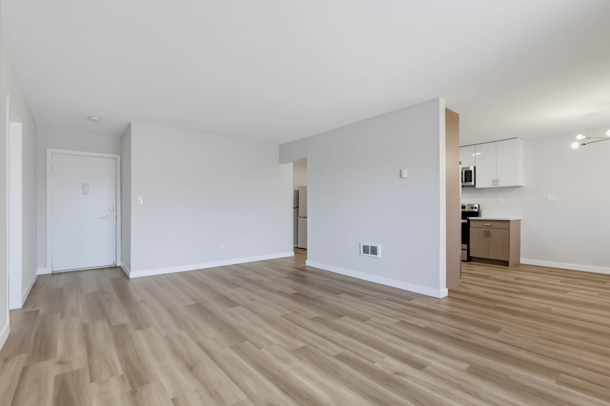 Virtual tour photo 18 of 60 for 21007 Victor St